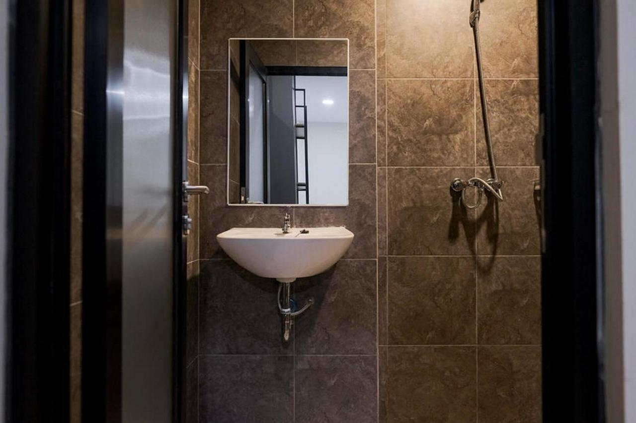 Reddoorz Plus Near Taman Anggrek Mall Jakarta Luaran gambar