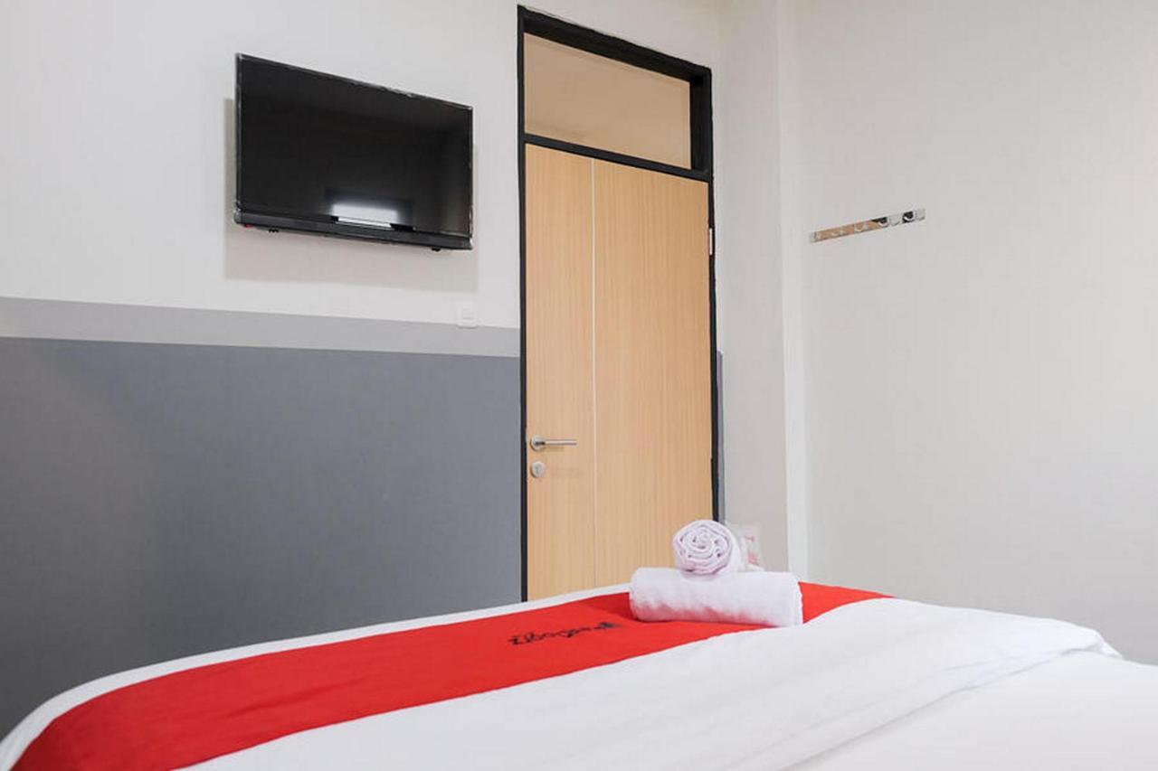 Reddoorz Plus Near Taman Anggrek Mall Jakarta Luaran gambar