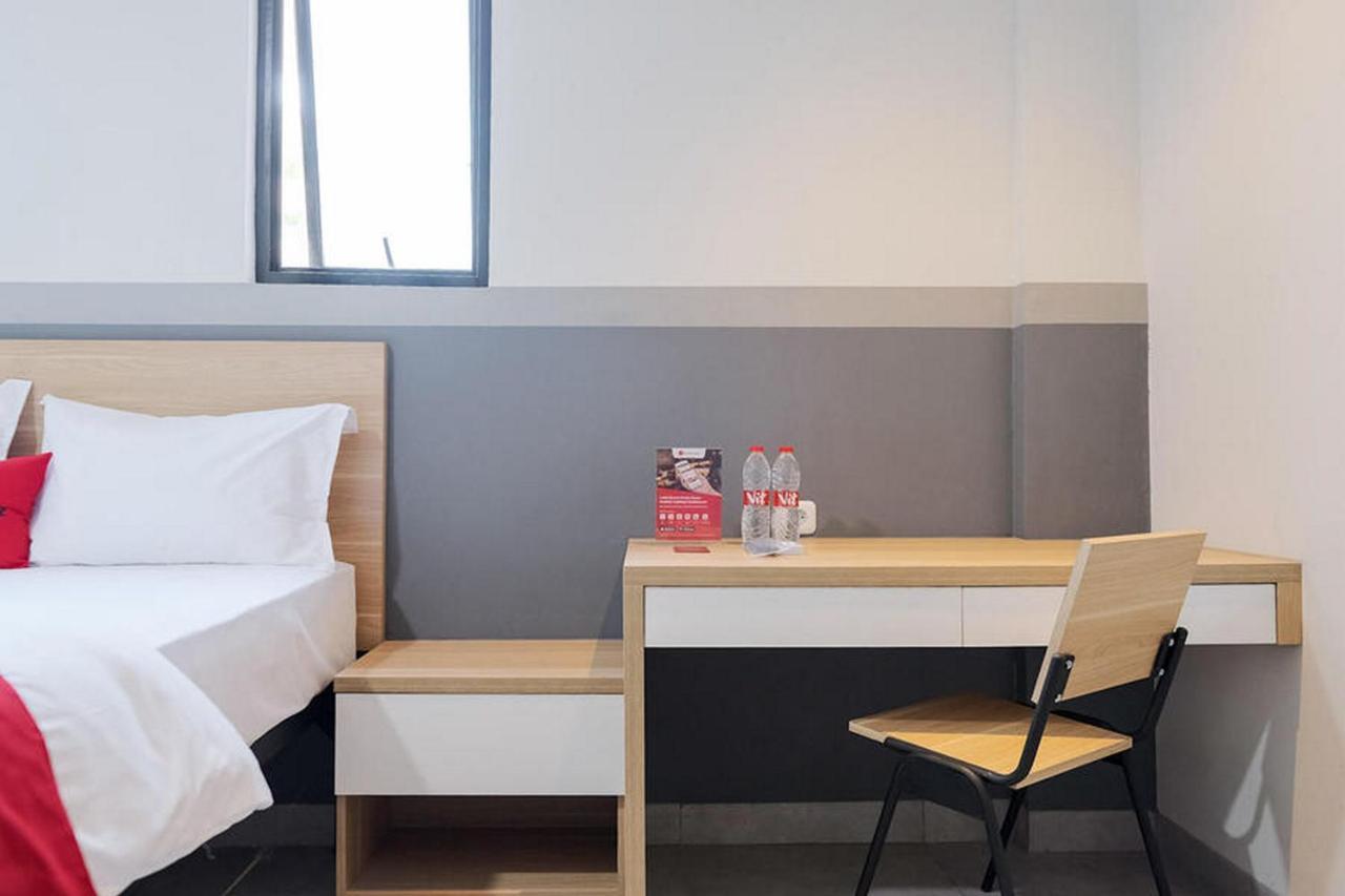 Reddoorz Plus Near Taman Anggrek Mall Jakarta Luaran gambar