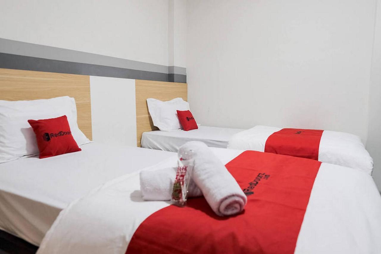 Reddoorz Plus Near Taman Anggrek Mall Jakarta Luaran gambar