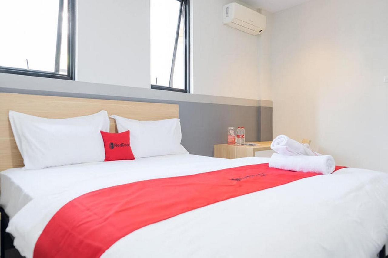 Reddoorz Plus Near Taman Anggrek Mall Jakarta Luaran gambar